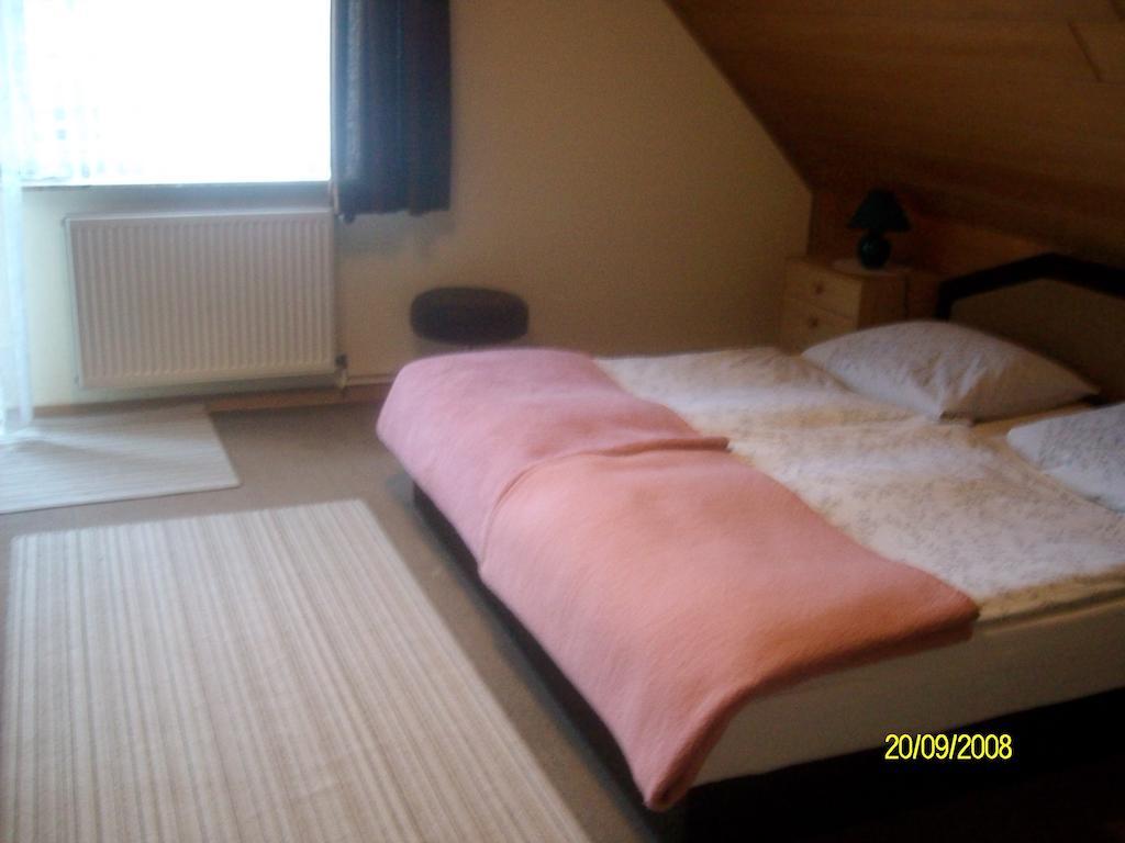 Ferien Und Gaestehaus Harms Neuenkirchen  Room photo